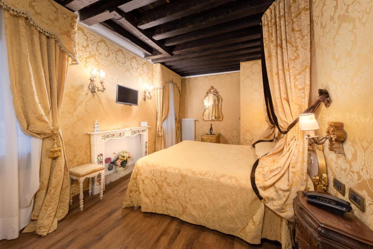 Residenza La Loggia Bed & Breakfast Venice Exterior photo