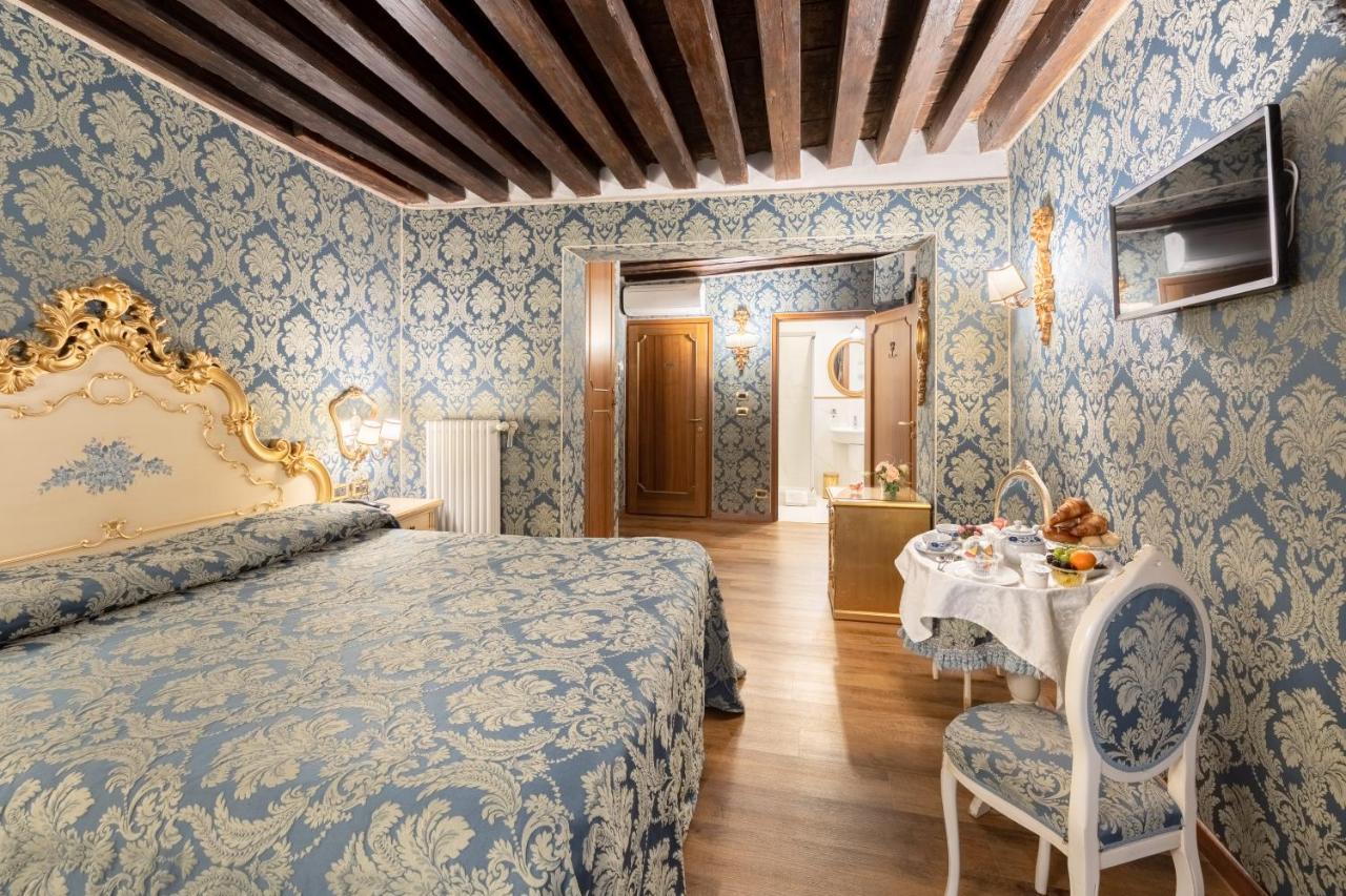 Residenza La Loggia Bed & Breakfast Venice Exterior photo