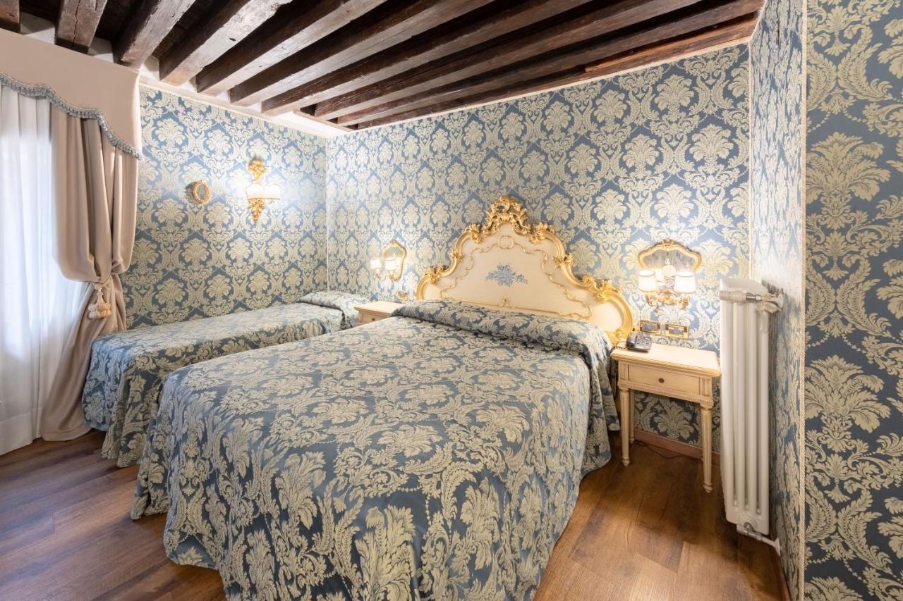 Residenza La Loggia Bed & Breakfast Venice Exterior photo