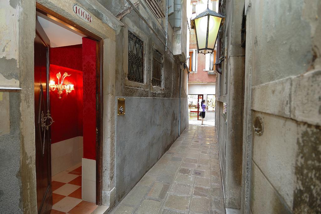 Residenza La Loggia Bed & Breakfast Venice Exterior photo